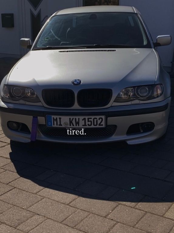 Silber Gebraucht 2003 BMW 318 Limousine | 2.300 € (Fairer Preis) - Bild 1/4