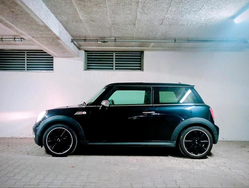 Second-hand Mini Cooper 120 CP (88 kW) 2007 Negru Hatchback