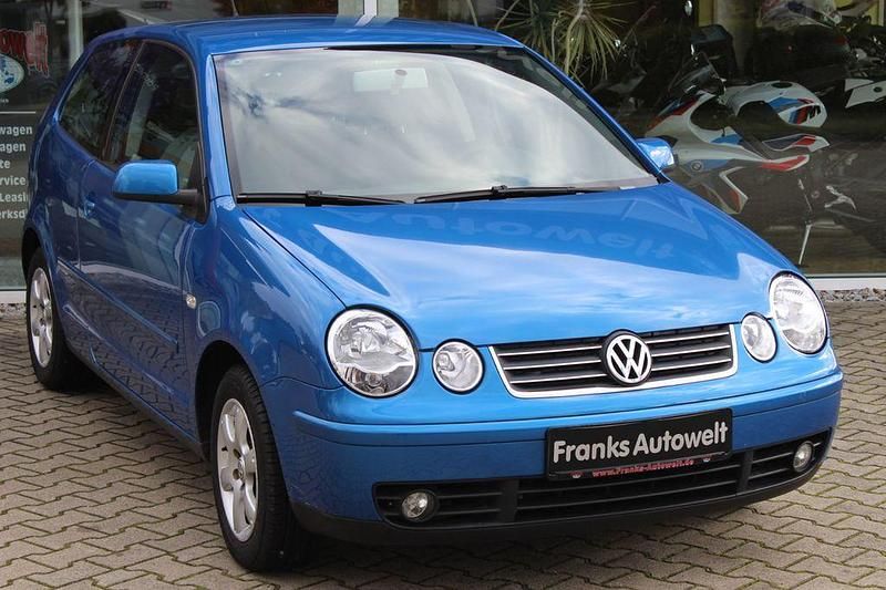 Gebraucht VW Polo 75 PS (55 kW) 2004 Blau Kleinwagen