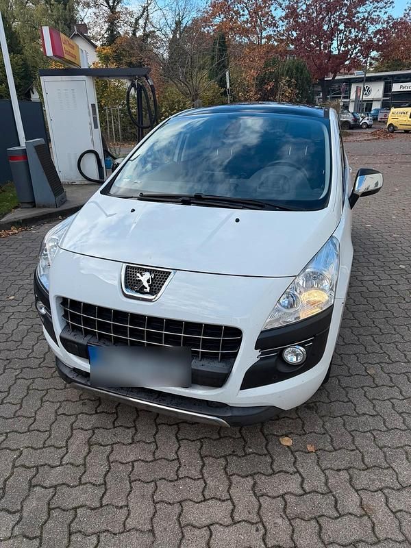 Weiß Gebraucht 2012 Peugeot 3008 Allure Kombi | 5.500 € (Guter Preis) - Bild 1/4