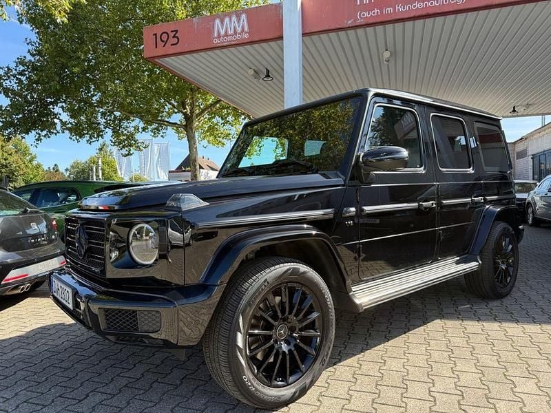 Schwarz Gebraucht 2023 Mercedes G500 AMG line SUV | 126.500 € - Bild 1/4