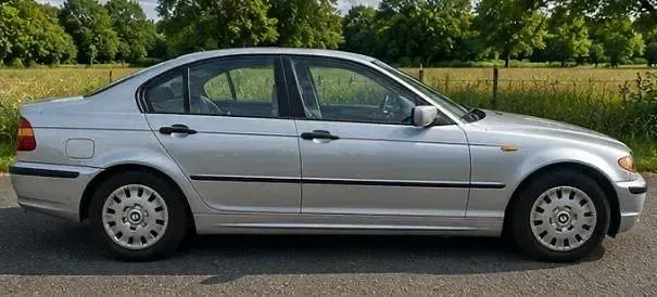 Gebraucht BMW 318 143 PS (105 kW) 2002 Silber Limousine