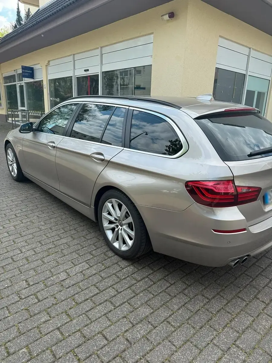 Gebraucht BMW 520 190 PS (139 kW) 2016 Beige Kombi