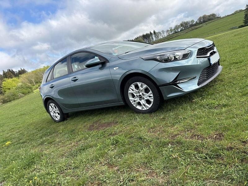 Gebraucht Kia Ceed Edition 7 101 PS (74 kW) 2022 Grau Kleinwagen