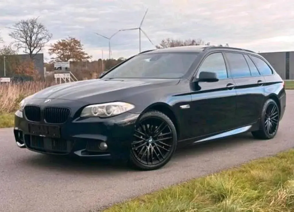 Gebraucht BMW 530 M Sport 245 PS (180 kW) 2011 Schwarz Kombi