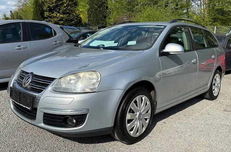Silber Gebraucht 2008 VW Golf V Trendline Kombi | 1.990 € (Guter Preis) - Bild 1/2