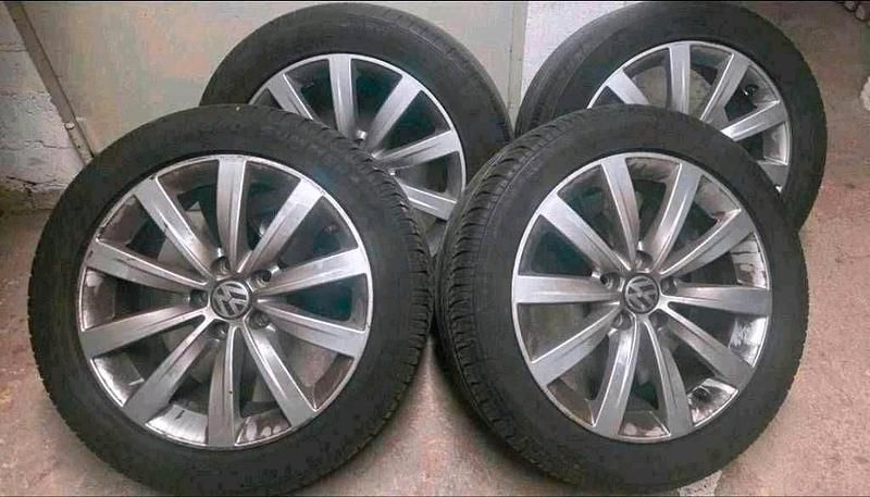 Second-hand VW Sharan 140 CP (102 kW) 2013 Argintiu Monovolum