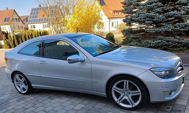 Gebraucht Mercedes CLC220 150 PS (110 kW) 2009 Silber Kleinwagen
