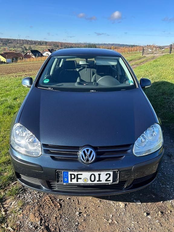 Blau Gebraucht 2005 VW Golf V Limousine | 2.488 € (Fairer Preis) - Bild 1/4