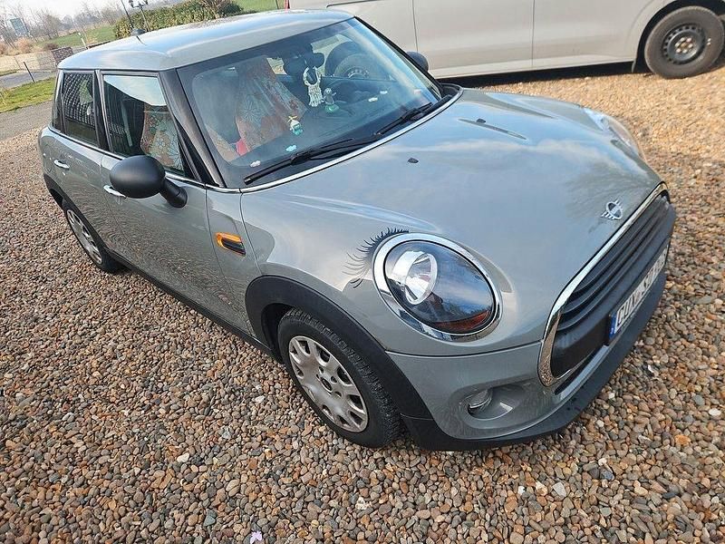 Second-hand Mini ONE 102 CP (75 kW) 2018 Gri Hatchback