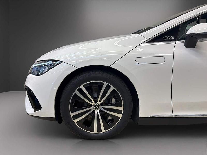 Gebraucht Mercedes EQE300 Electric Art 180 kW (245 PS) 2024 Weiß Limousine
