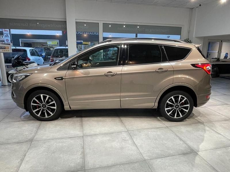 Gebraucht Ford Kuga ST-Line 150 PS (110 kW) 2019 Silber SUV