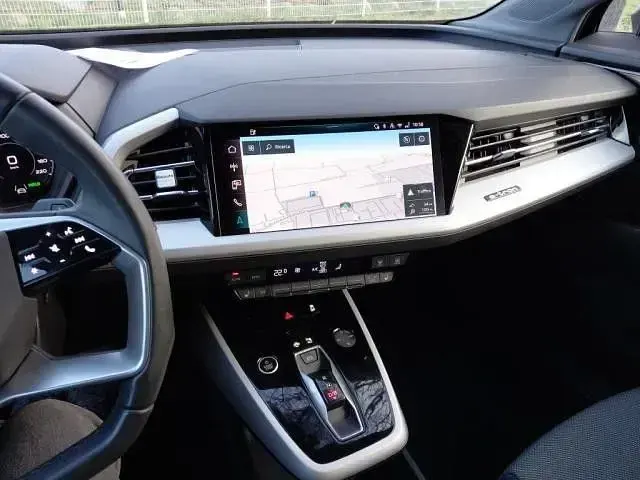 Second-hand Audi Q4 e-tron 210 kW (286 CP) 2024 Negru SUV