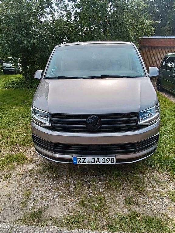 Beige Gebraucht 2016 VW T6 Van | 36.100 € (Guter Preis) - Bild 1/4