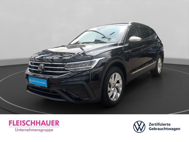 Schwarz Gebraucht 2024 VW Tiguan Allspace Life SUV | 35.970 € (Superpreis) - Bild 1/4