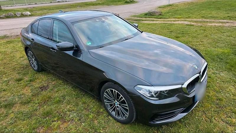 Gebraucht BMW 520 190 PS (139 kW) 2018 Grau Limousine