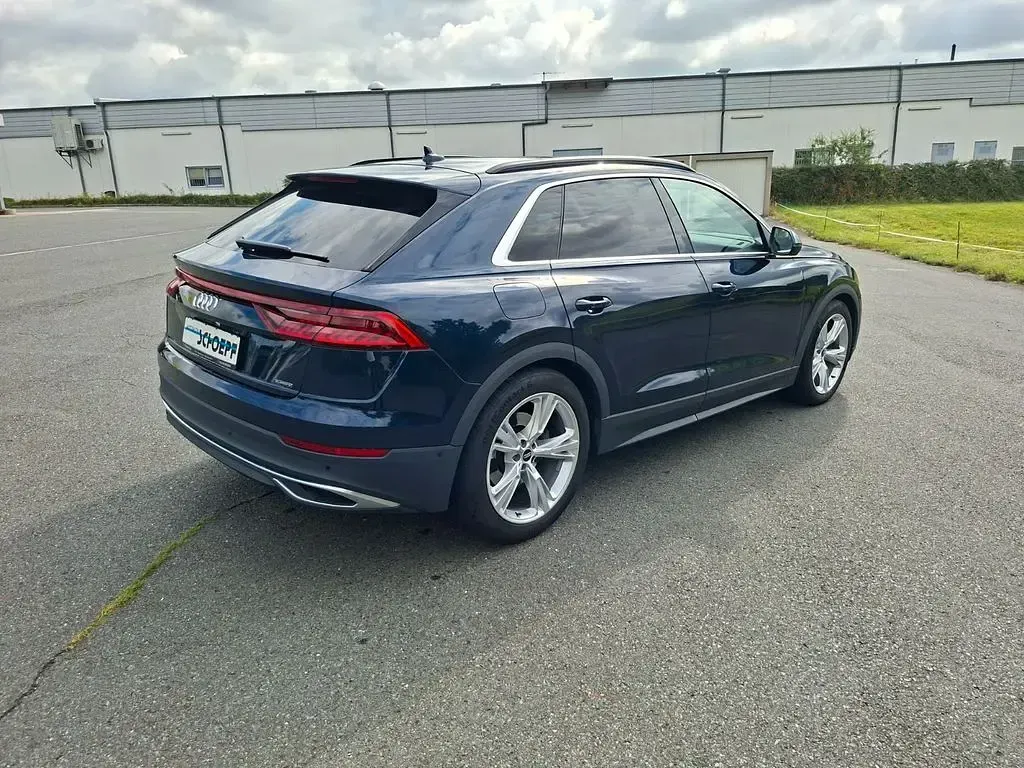 Gebraucht Audi Q8 Sport 231 PS (169 kW) 2024 Blau SUV