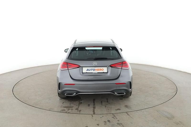 Gebraucht Mercedes A250 AMG line 224 PS (164 kW) 2019 Grau Limousine