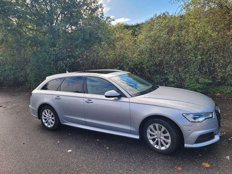Silber Gebraucht 2018 Audi A6 Comfort Kombi | 23.500 € (Superpreis) - Bild 1/4