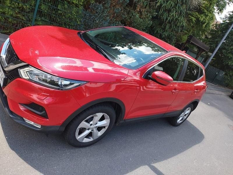Rot Gebraucht 2018 Nissan Qashqai N-Connecta SUV | 9.450 € (Superpreis) - Bild 1/4