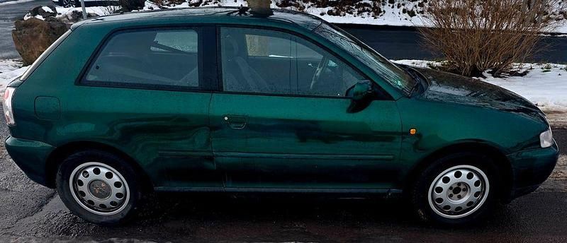 Gebraucht Audi A3 Ambiente 101 PS (74 kW) 1998 Grün Kleinwagen