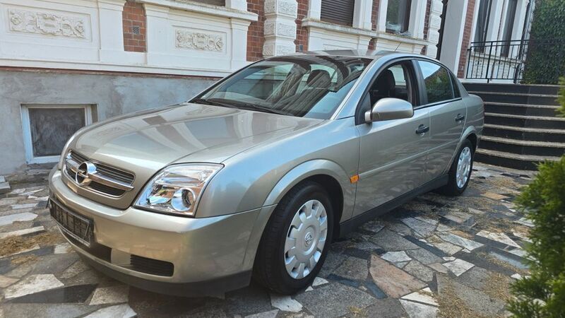 Silber Gebraucht 2004 Opel Vectra Limousine | 900 € (Superpreis) - Bild 1/4