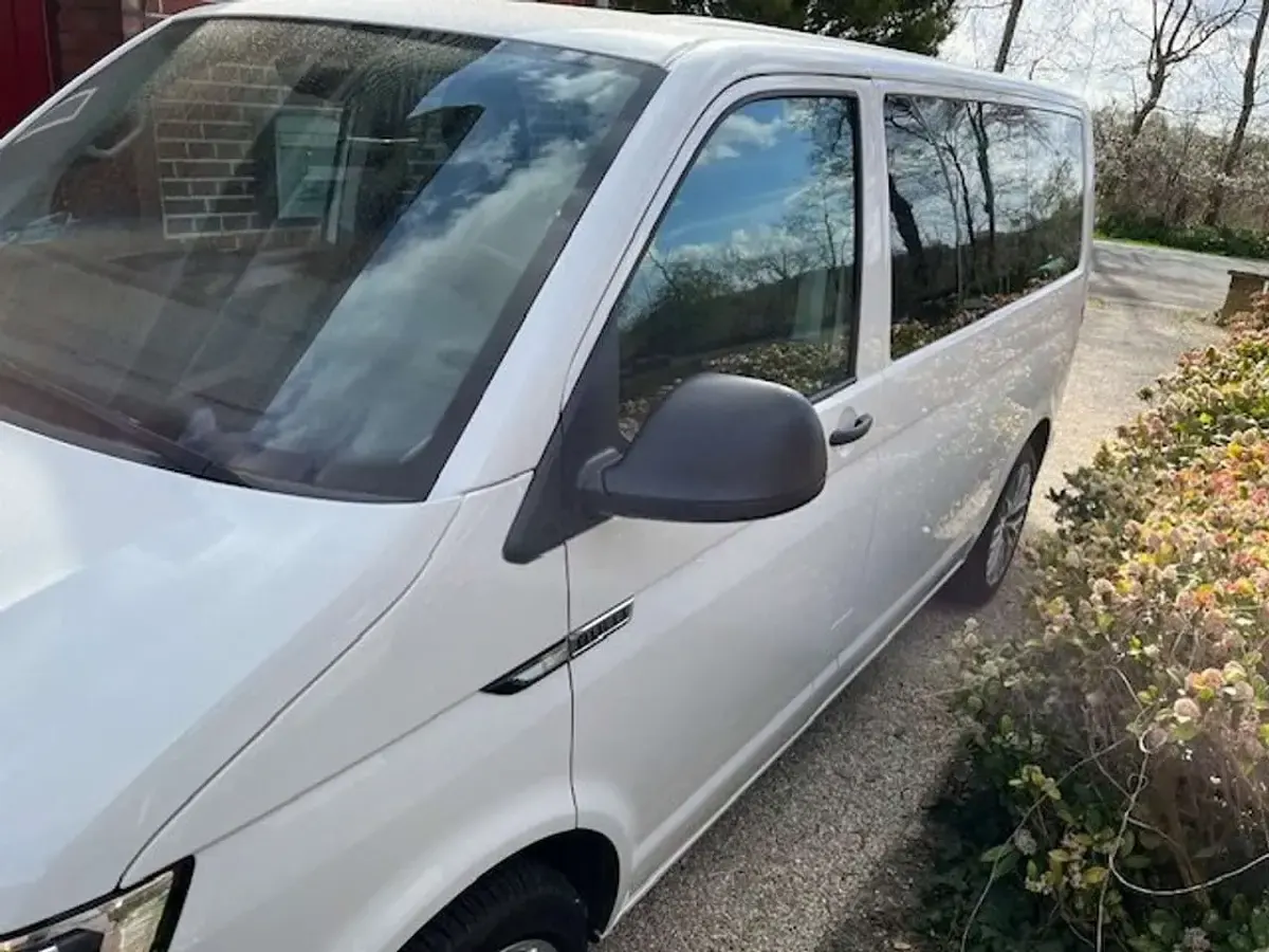 Używany VW T6 Trendline 150 KM (110 kW) 2018 Biały Van
