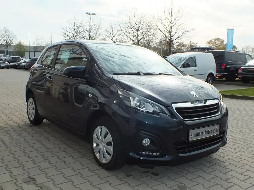 Gebraucht Peugeot 108 Active 69 PS (50 kW) 2017 Blau Kleinwagen