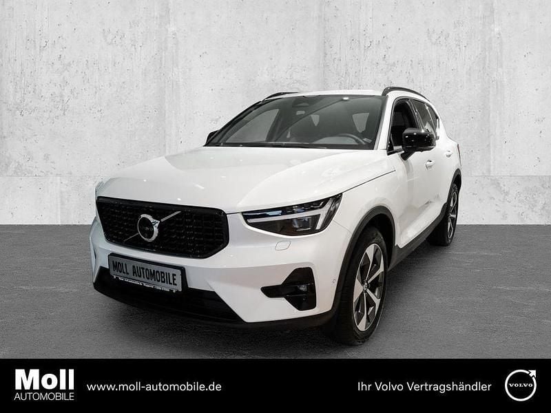 Weiß Gebraucht 2024 Volvo XC40 Business Edition SUV | 39.890 € (Fairer Preis) - Bild 1/4