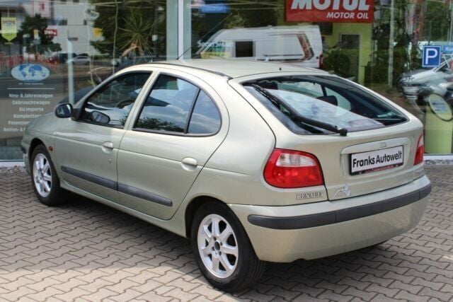 Gebraucht Renault Mégane II Expression 107 PS (78 kW) 2002 Grün metallic Limousine