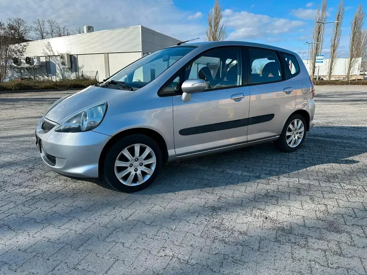 Gebraucht Honda Jazz 84 PS (61 kW) 2005 Silber Kleinwagen