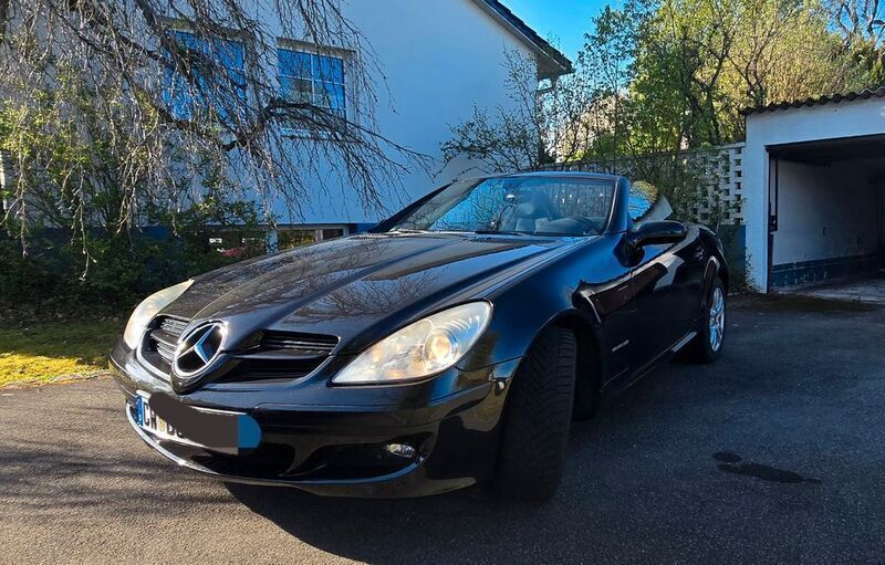 Schwarz Gebraucht 2006 Mercedes SLK200 Cabrio | 7.900 € (Guter Preis) - Bild 1/4