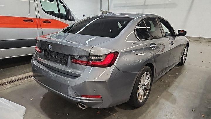 Gebraucht BMW 320 Shadowline 190 PS (139 kW) 2023 Grau Limousine