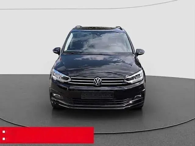 Neu VW Touran Comfortline 150 PS (110 kW) 2026 Grau metallic Van / Kleinbus