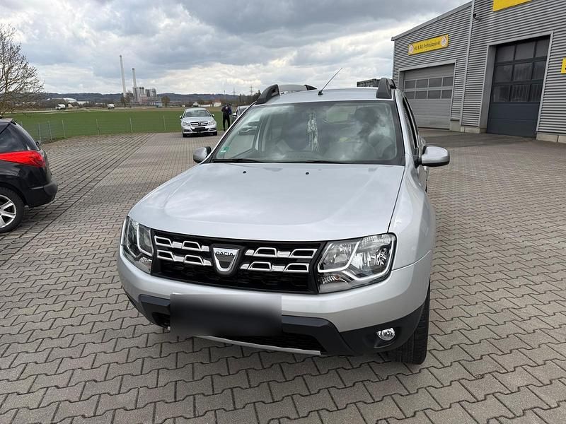 Gebraucht Dacia Duster 114 PS (83 kW) 2018 Grau SUV