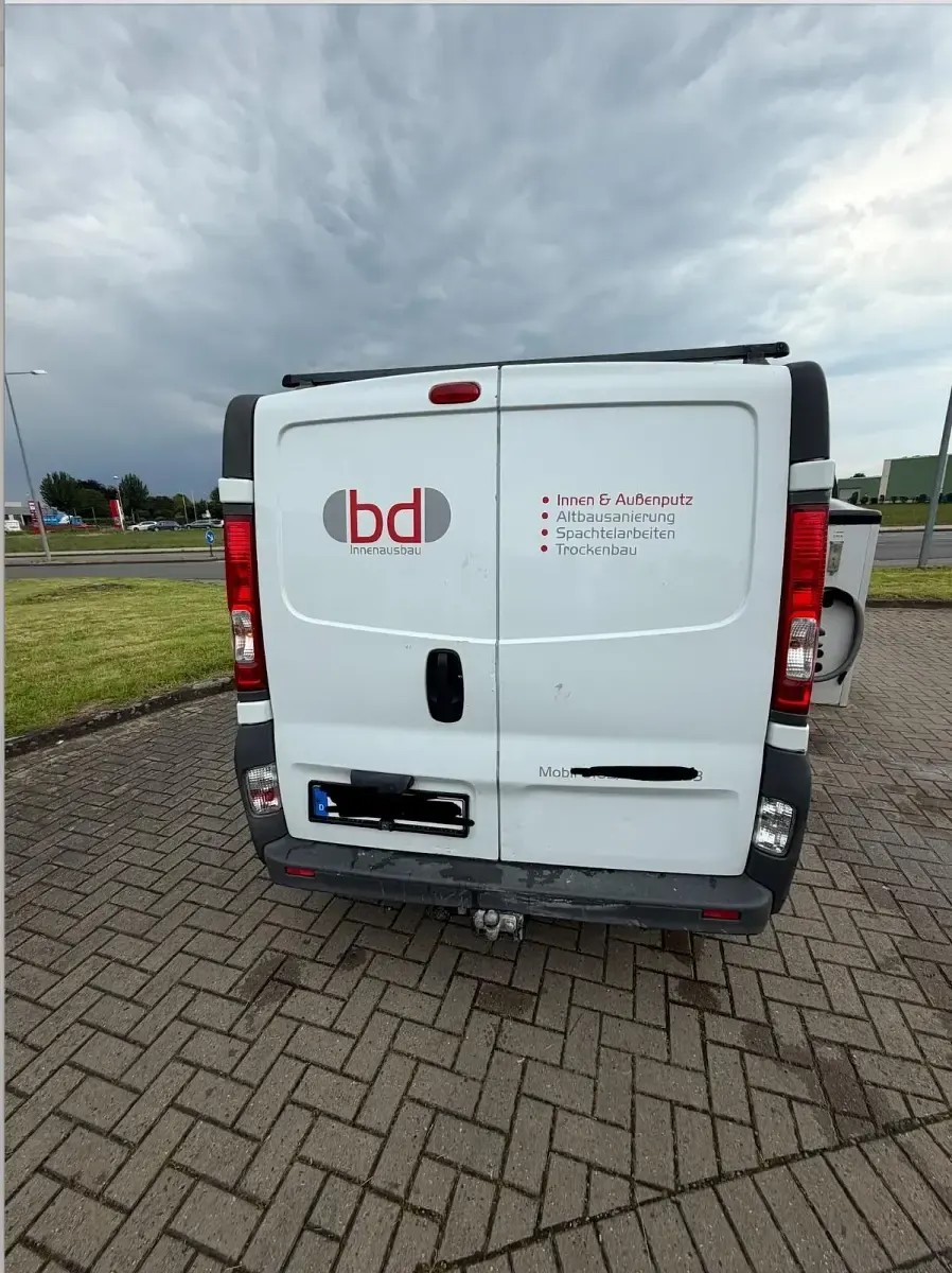 Gebraucht Renault Trafic 114 PS (83 kW) 2013 Weiß Van / Kleinbus