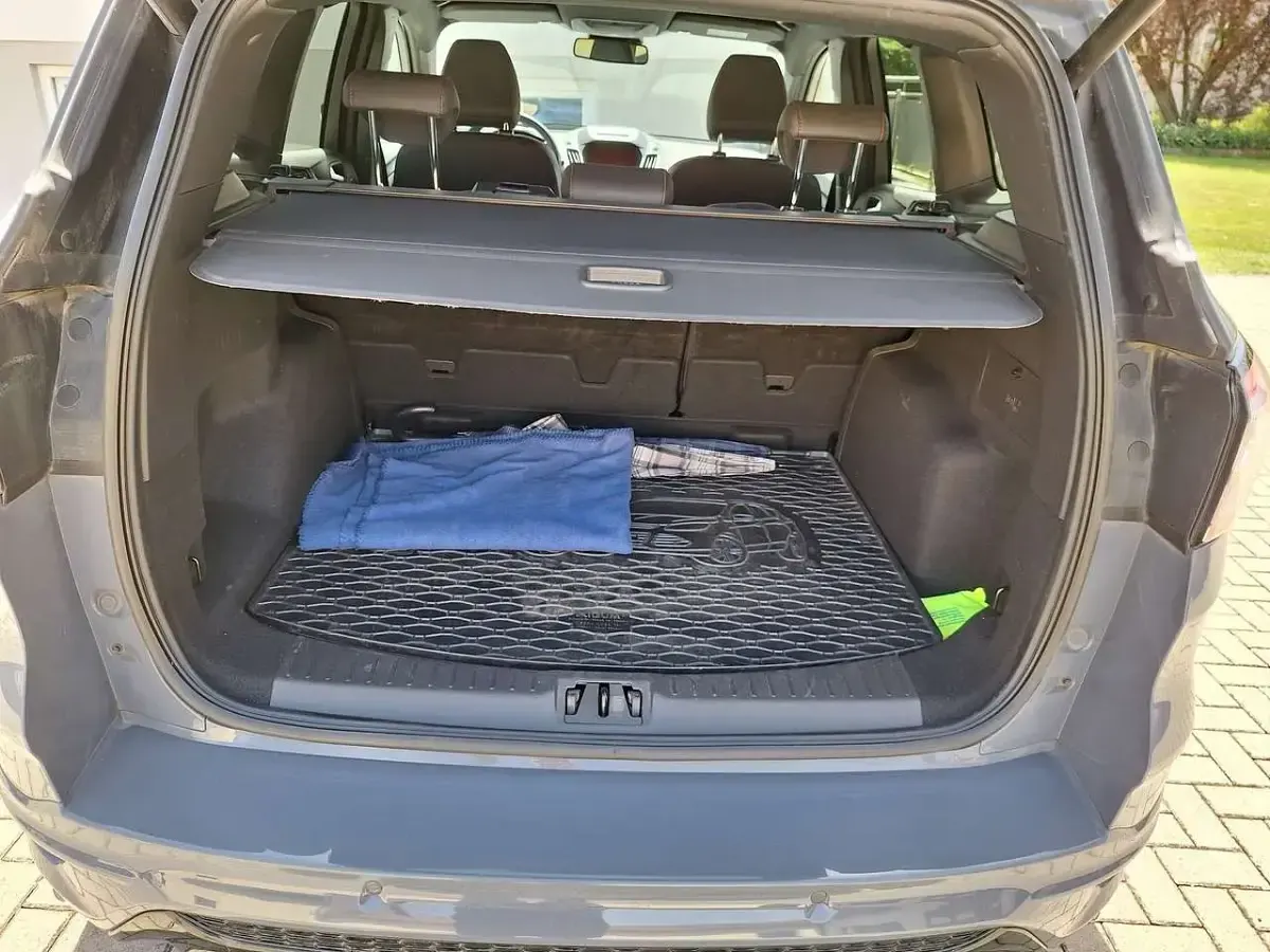 Gebraucht Ford Kuga ST-Line 179 PS (131 kW) 2019 Grau SUV