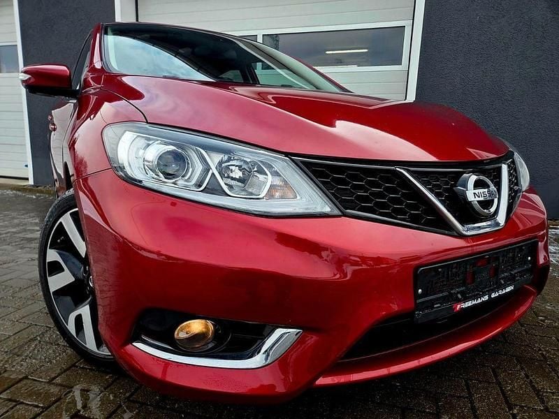 Gebraucht Nissan Pulsar 360º 116 PS (85 kW) 2017 Rot Limousine