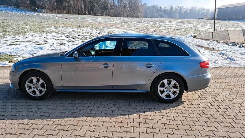 Gebraucht Audi A4 143 PS (105 kW) 2011 Silber Kombi