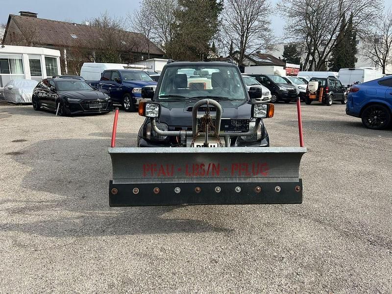 Gebraucht Suzuki Jimny Ranger 86 PS (63 kW) 2013 Schwarz SUV