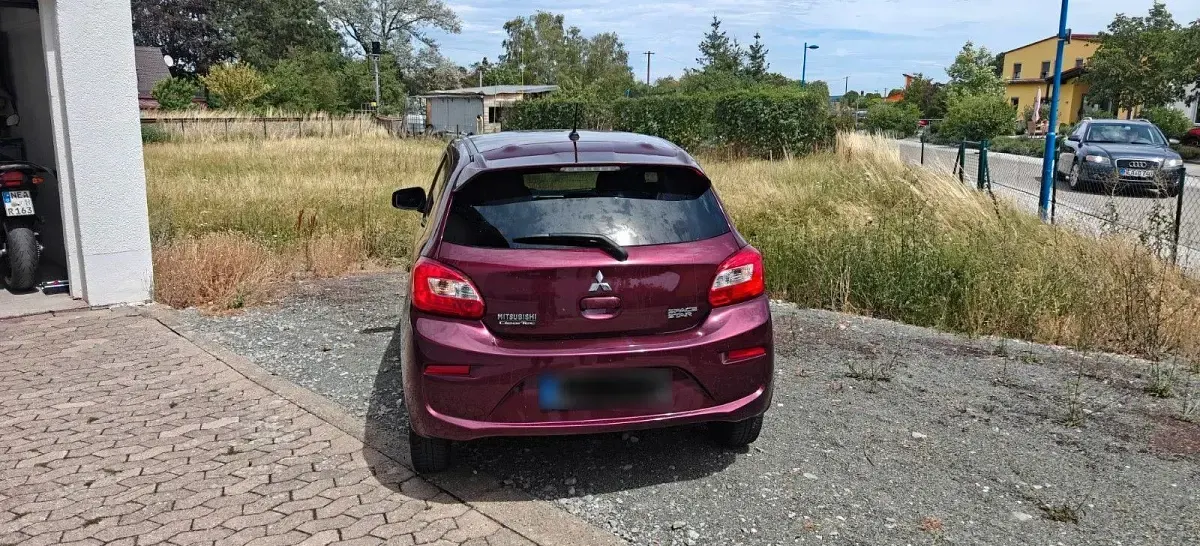 Gebraucht Mitsubishi Space Star Edition+ 80 PS (58 kW) 2016 Rot Kleinwagen