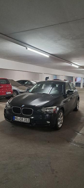 Gebraucht BMW 116 136 PS (100 kW) 2013 Schwarz Kleinwagen