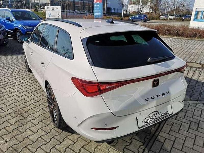 Second-hand Cupra Leon 245 CP (180 kW) 2023 Alb Break