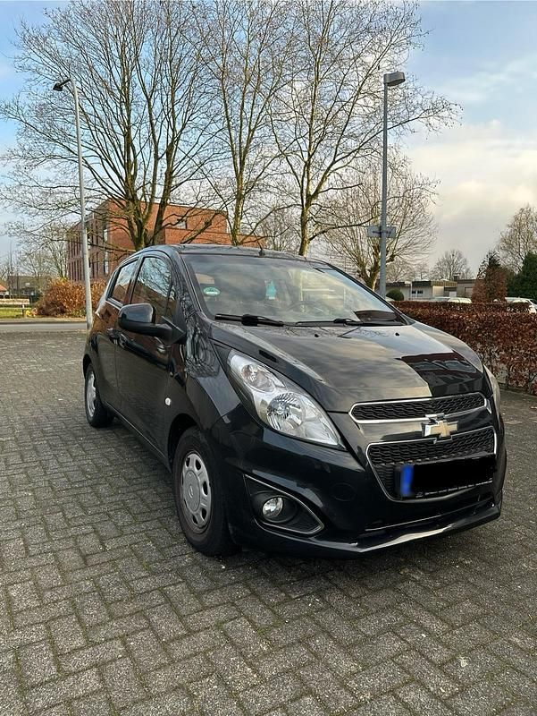 Gebraucht Chevrolet Spark 68 PS (50 kW) 2014 Schwarz Kleinwagen