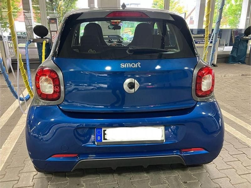 Gebraucht Smart ForFour Brabus 90 PS (66 kW) 2018 Blau Kleinwagen