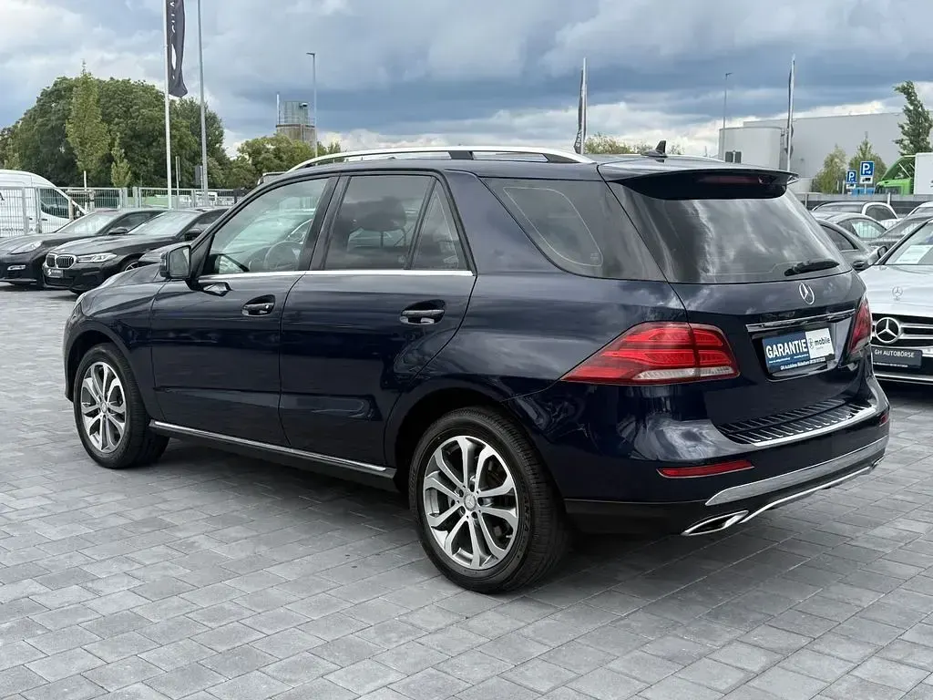 Gebraucht Mercedes GLE350 258 PS (189 kW) 2016 Blau SUV