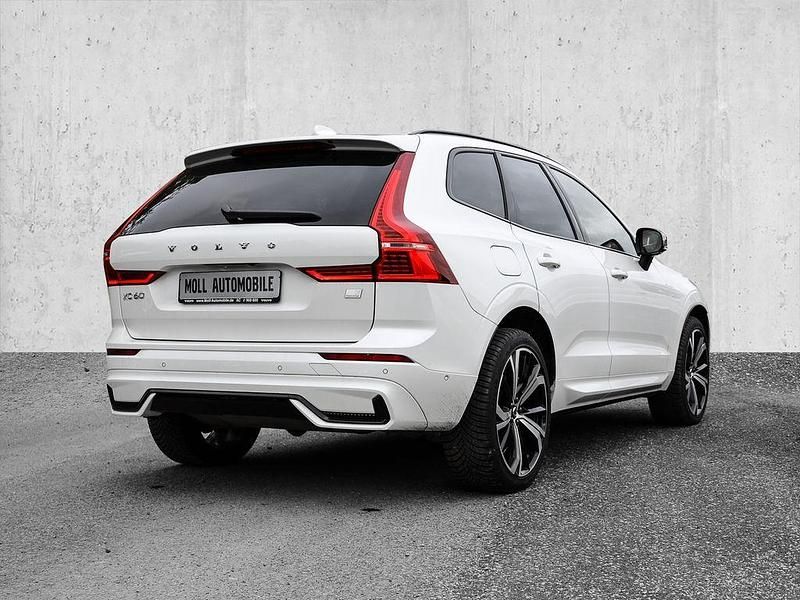 Gebraucht Volvo XC60 Ultimate 455 PS (334 kW) 2023 Crystal white / metallic SUV