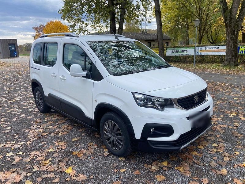 Weiß Gebraucht 2019 Peugeot Rifter Van / Kleinbus | 9.800 € - Bild 1/4