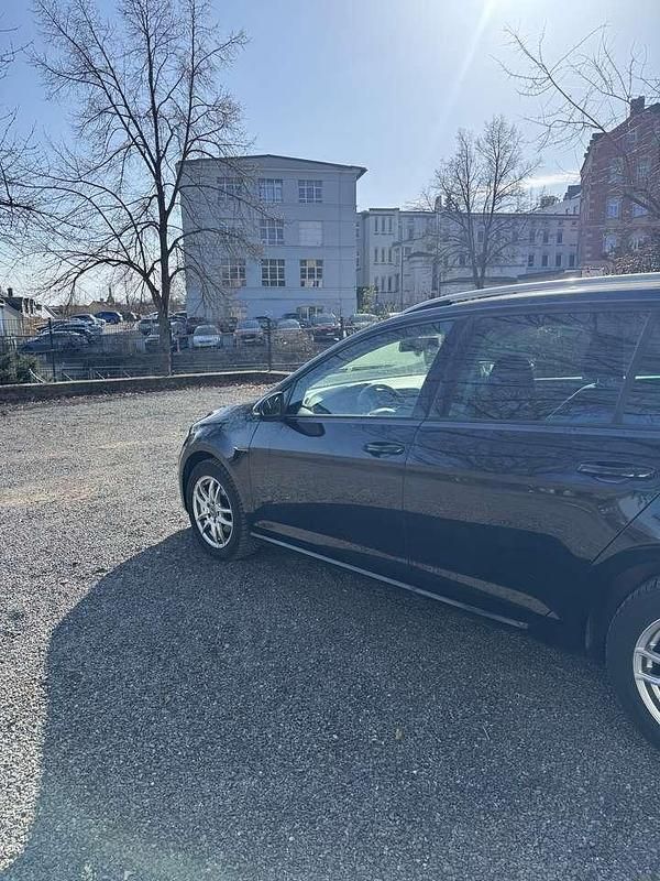 Gebraucht VW Golf VII LOUNGE 110 PS (80 kW) 2015 Schwarz Kombi