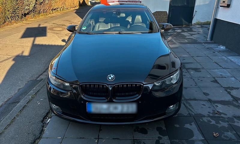 Schwarz Gebraucht 2007 BMW 320 M Performance Coupé | 5.400 € (Guter Preis) - Bild 1/4